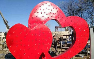景區(qū)玻璃鋼紅色愛心雕塑
