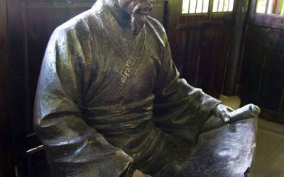 學(xué)院擺放唐朝書法家玻璃鋼仿銅歐陽詢雕塑