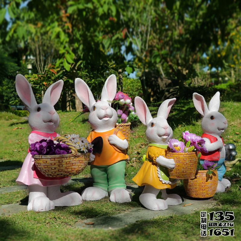 農場創意玻璃鋼卡通拿著花籃的兔子雕塑 農場創意玻璃鋼卡通拿著花籃的兔子雕塑