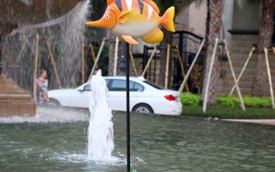 酒店噴泉一只玻璃鋼彩繪卡通魚雕塑
