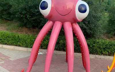 公園里擺放的玻璃鋼卡通創(chuàng)意章魚(yú)雕塑