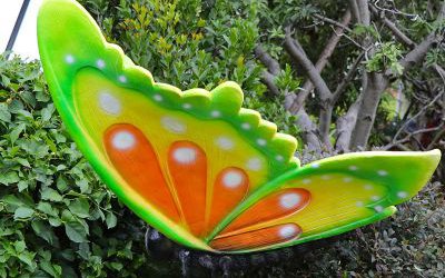 玻璃鋼卡通農(nóng)場蝴蝶雕塑