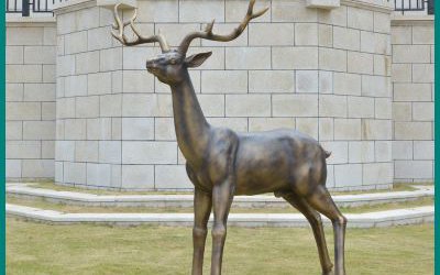 別墅小區(qū)創(chuàng)意玻璃鋼仿銅梅花鹿雕塑