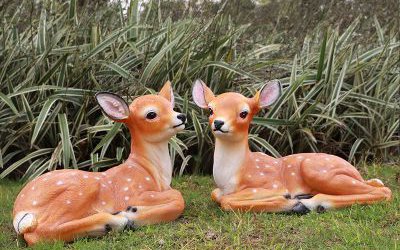 商場庭院公園玻璃鋼彩繪仿真動物梅花鹿雕塑