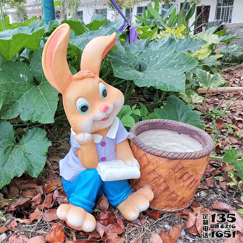 商場(chǎng)創(chuàng)意玻璃鋼卡通兔子雕塑 商場(chǎng)創(chuàng)意玻璃鋼卡通兔子雕塑