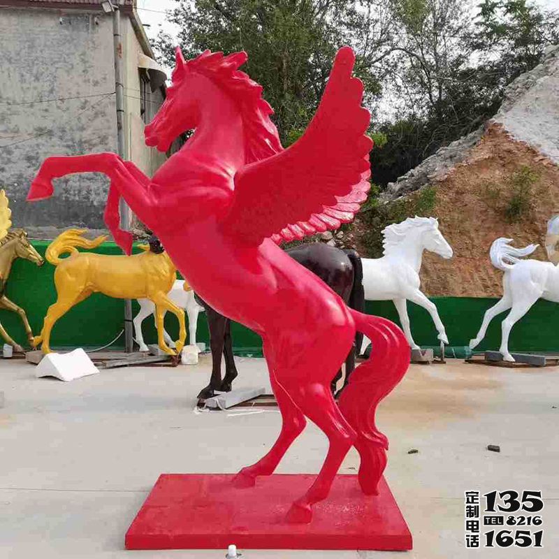 城市廣場玻璃鋼大型彩繪飛馬雕塑 城市廣場玻璃鋼大型彩繪飛馬雕塑