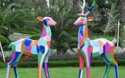 公園草坪玻璃鋼彩繪戶外景觀裝飾品幾何鹿雕